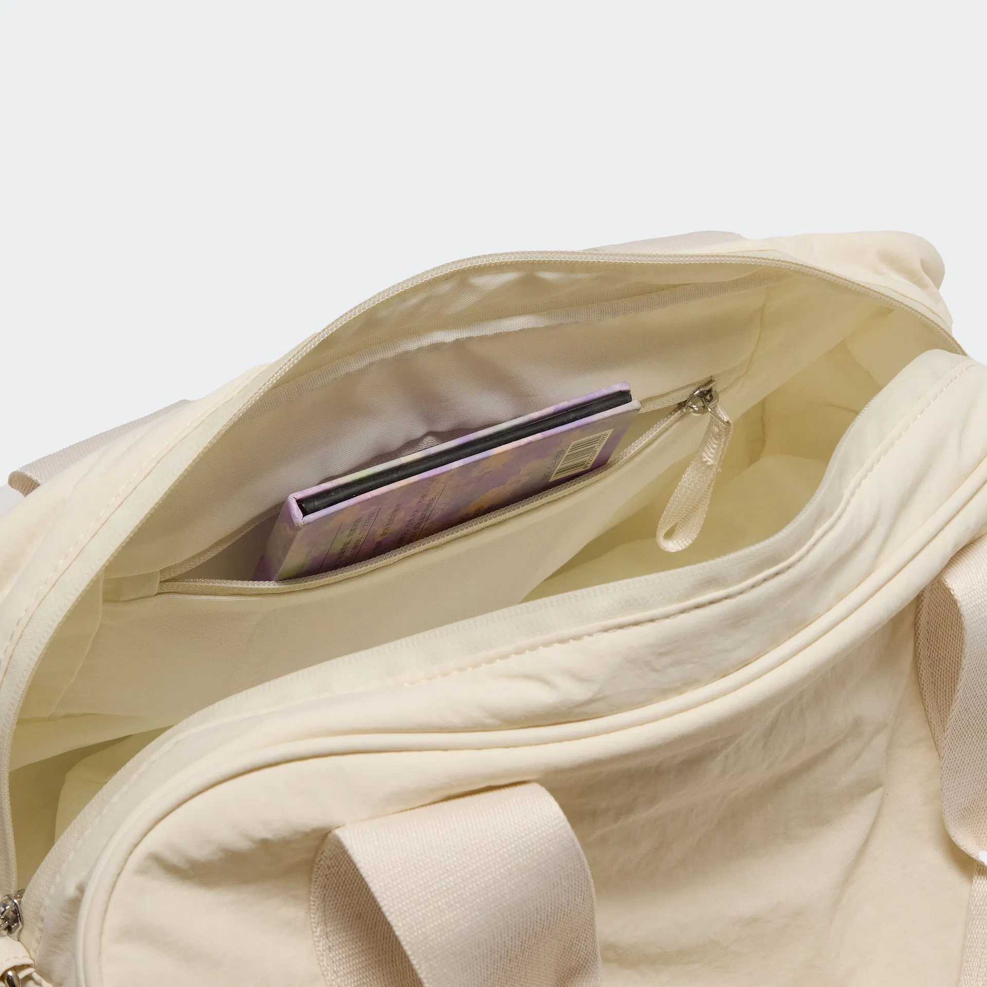 Custom Polyester Travel Duffel Bag with Ventilated Shoe Compartment and Shoulder Strap