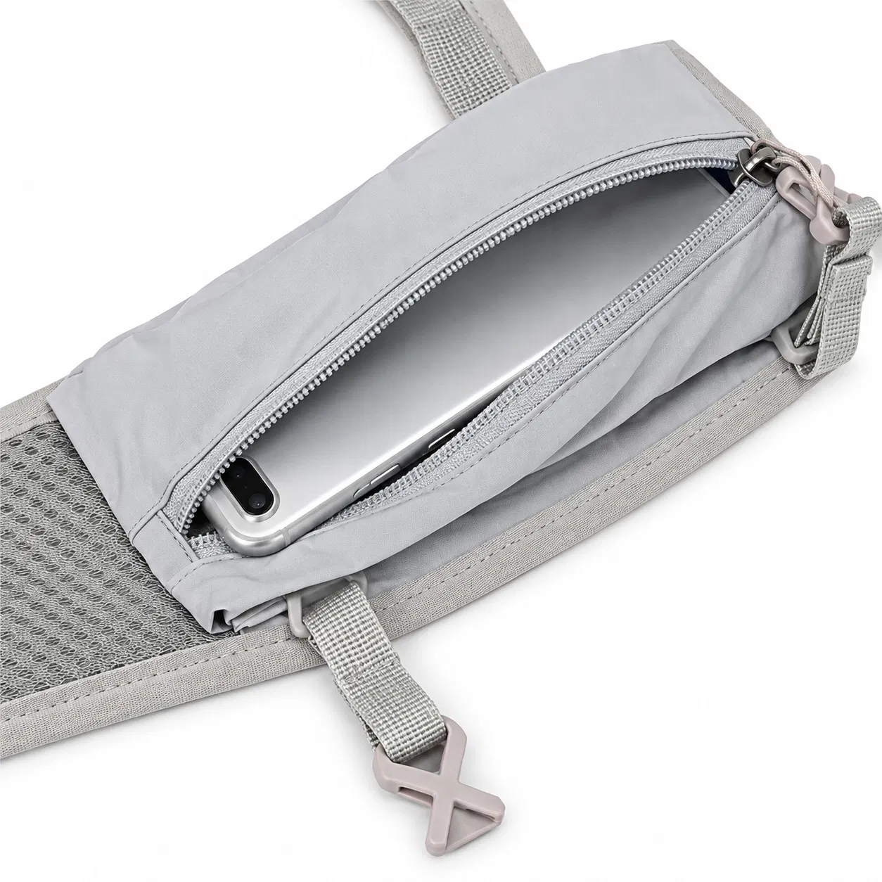 Custom Polyester Running Hydration Backpack with Mesh Straps and Chest Buckles