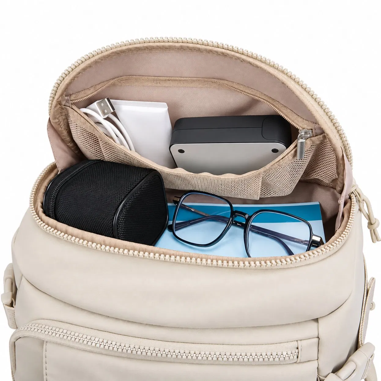 Unisex Polyester Laptop Backpack with USB Port Large Capacity and Zipper Closure