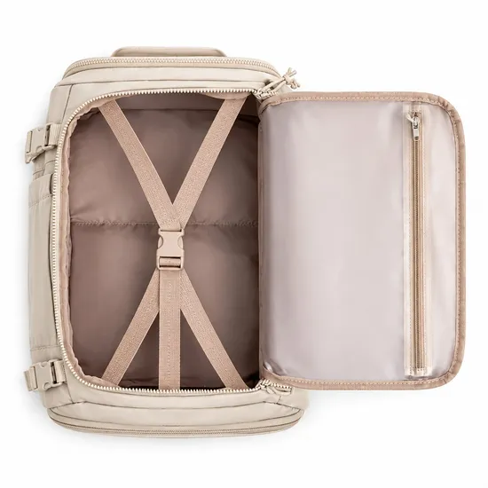 Unisex Polyester Laptop Backpack with USB Port Large Capacity and Zipper Closure