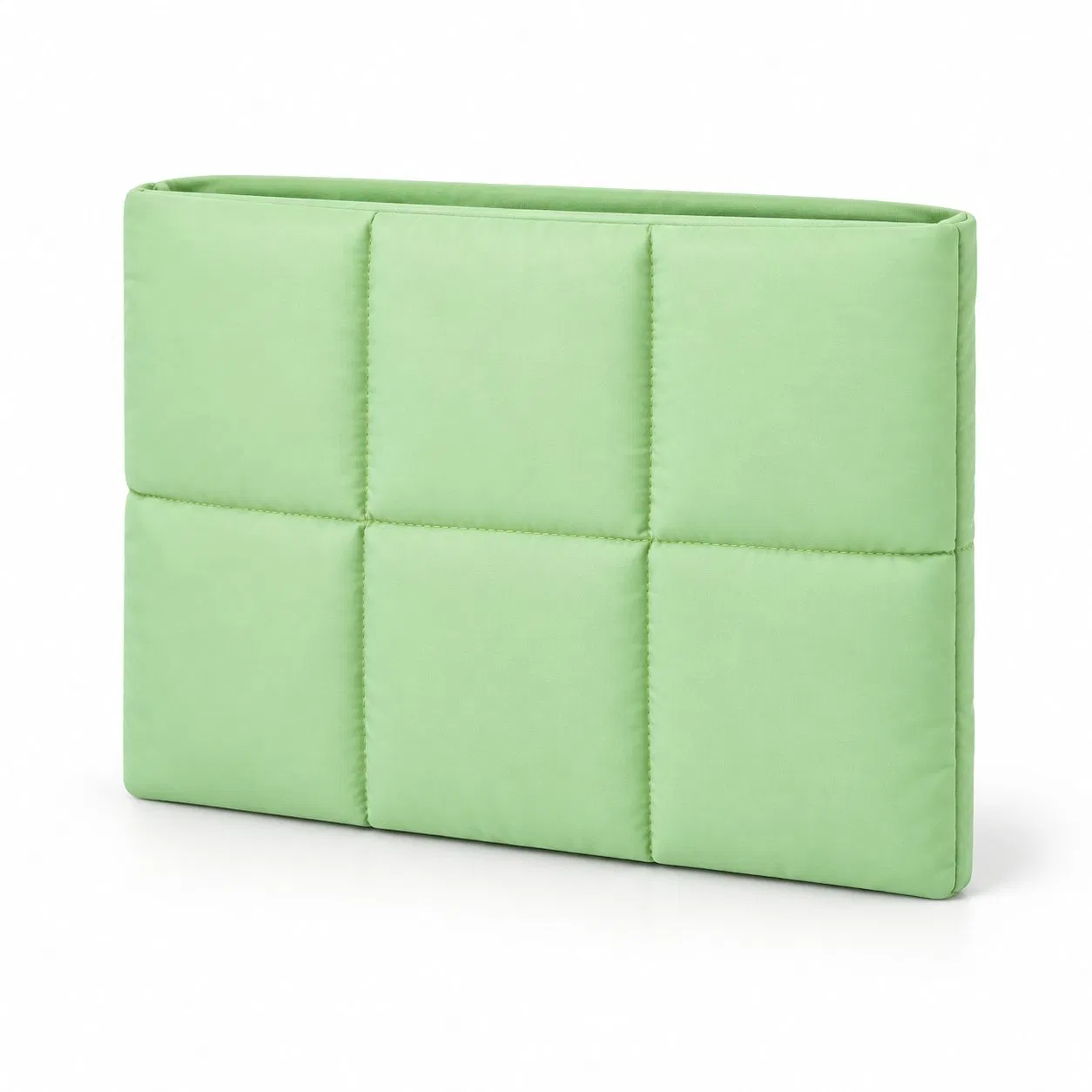 Custom Quilted Polyester Puffer Laptop Sleeve with Padded Compressible Design