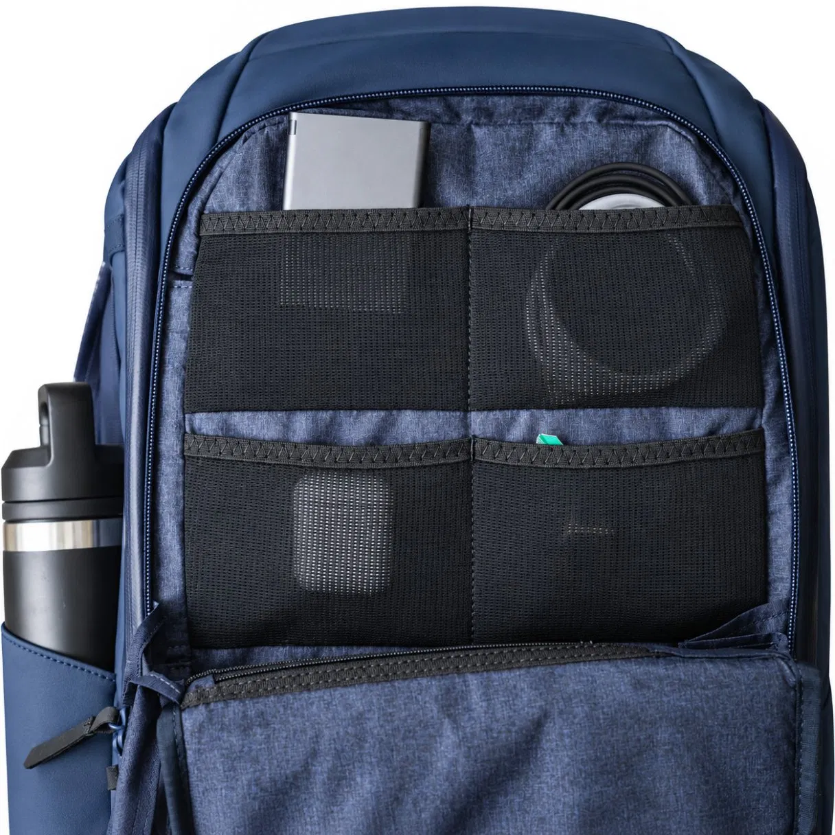 Expandable 24L Camera Backpack with Laptop Compartment and Tripod Holder