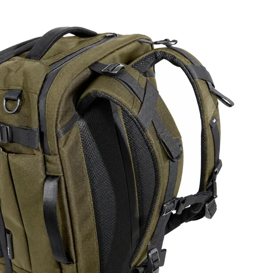 Custom Water Resistant Travel Laptop Backpack with Lay Flat Opening and Padded Compartment
