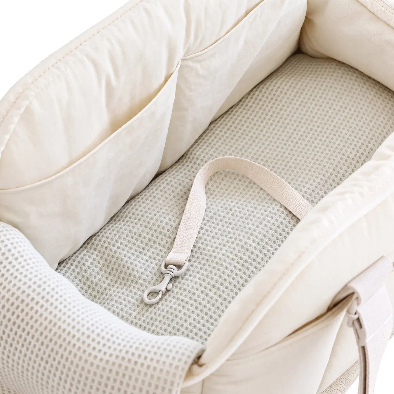 Custom Lightweight Nylon Pet Carrier Tote Bag with Breathable Mesh for Cats and Dogs