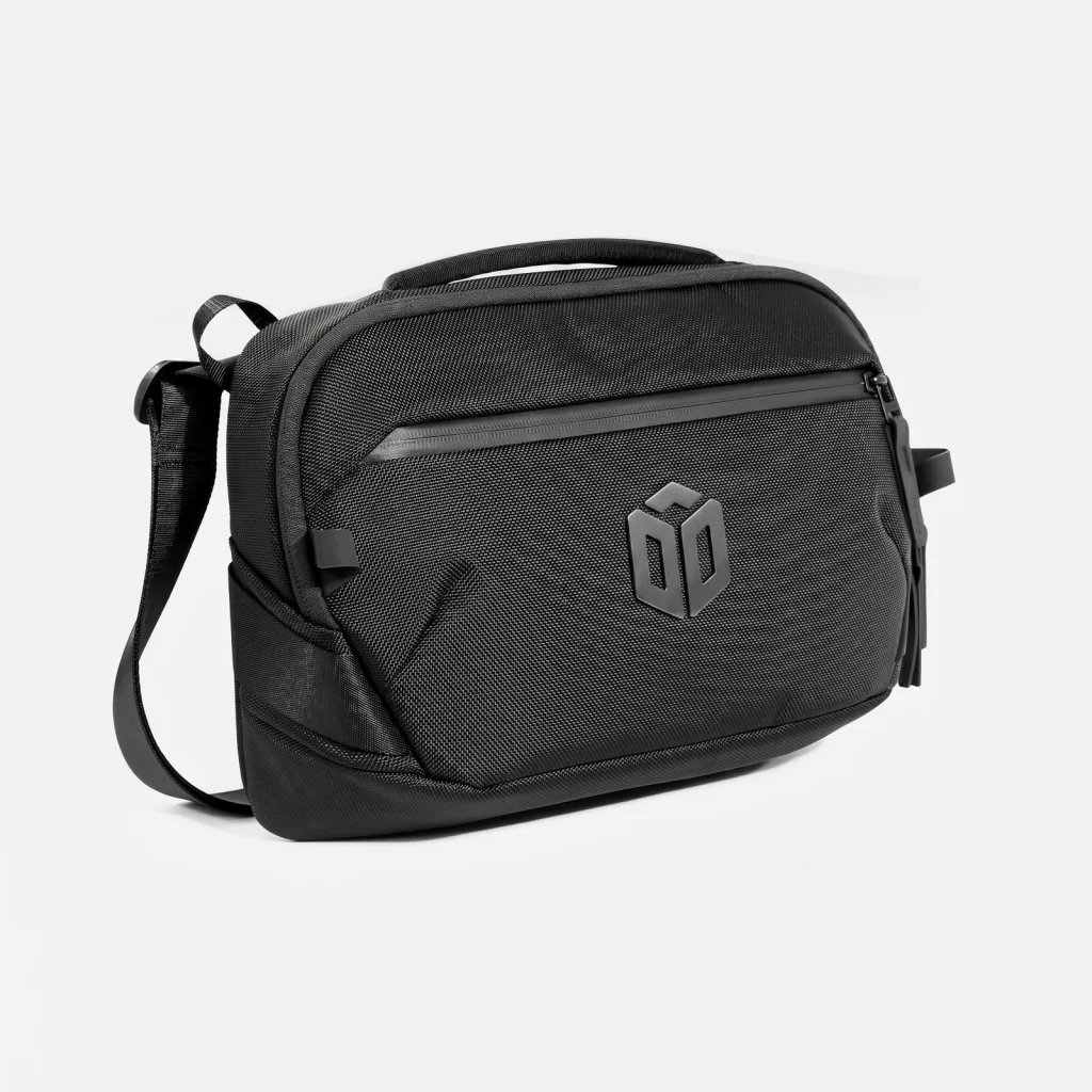 travel messenger bag product reference view 1