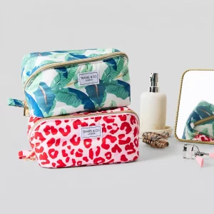 custom cosmetic bag product image for OEM ODM bag projects
