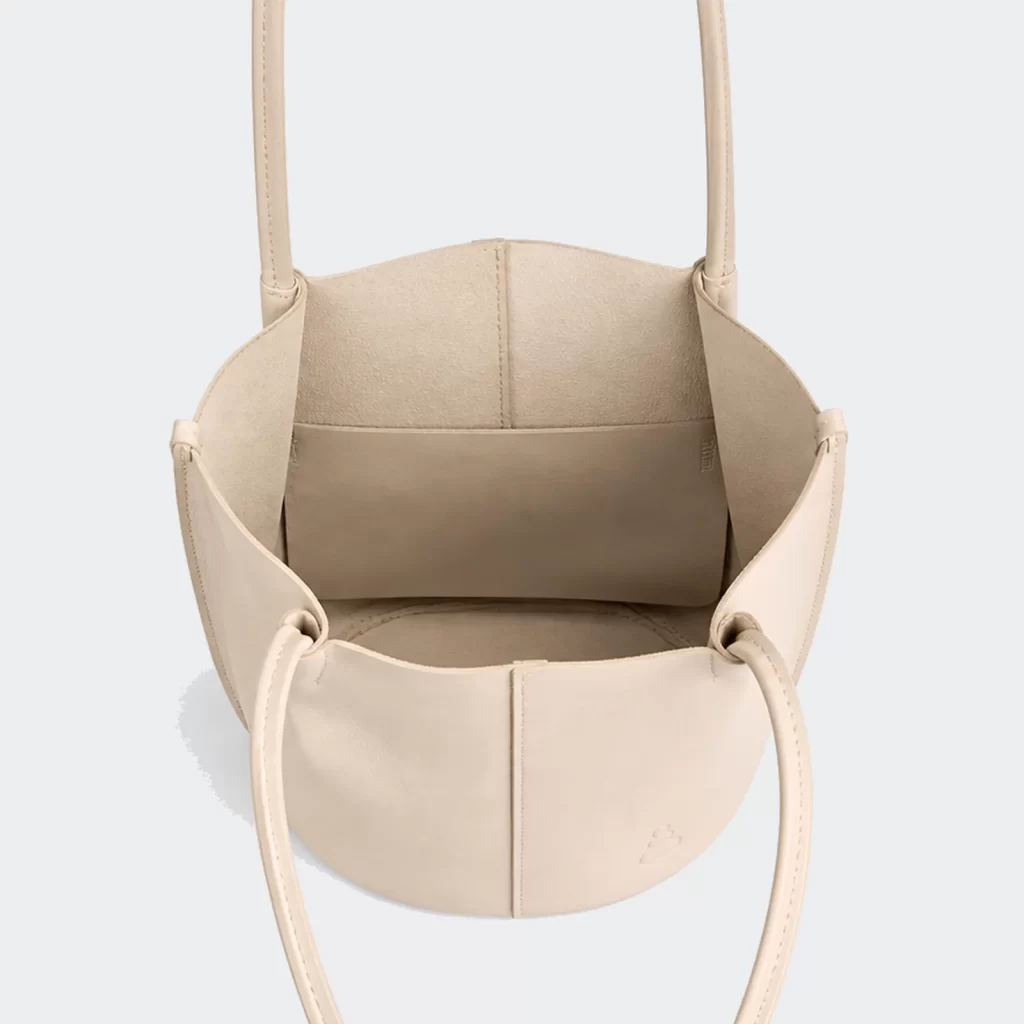 full-grain leather bucket tote product reference view 2