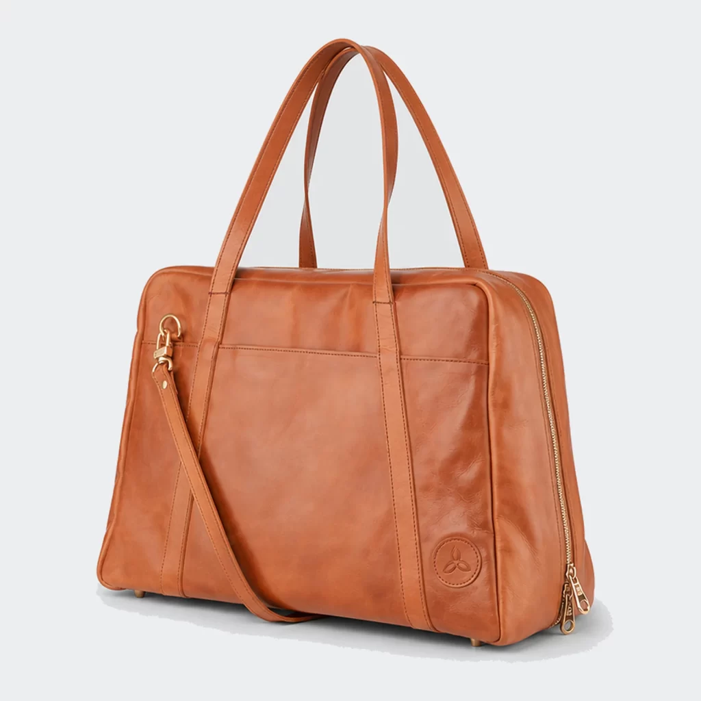 full-grain leather roamer everyday travel weekender bag product reference view 2