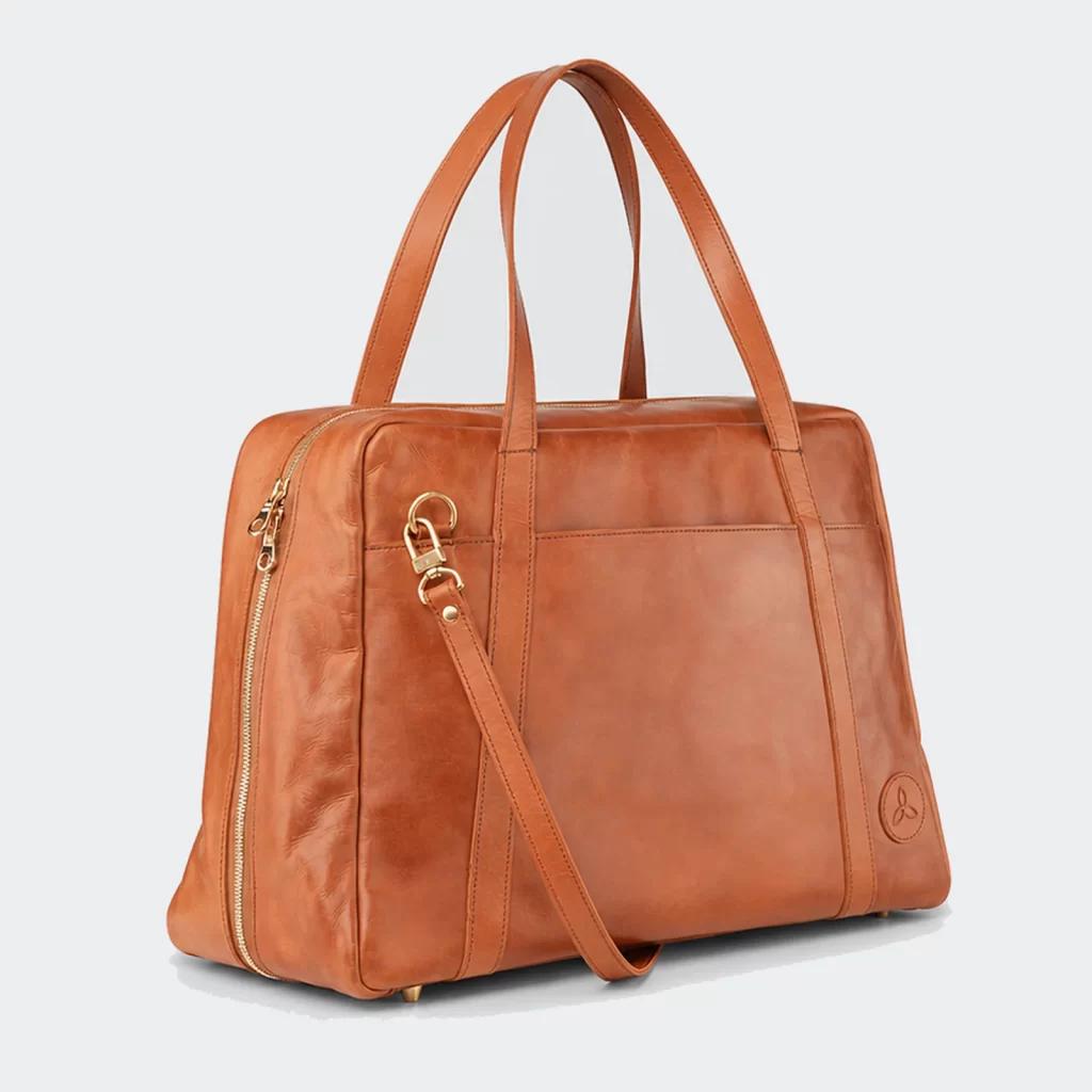 full-grain leather roamer everyday travel weekender bag product reference view 1