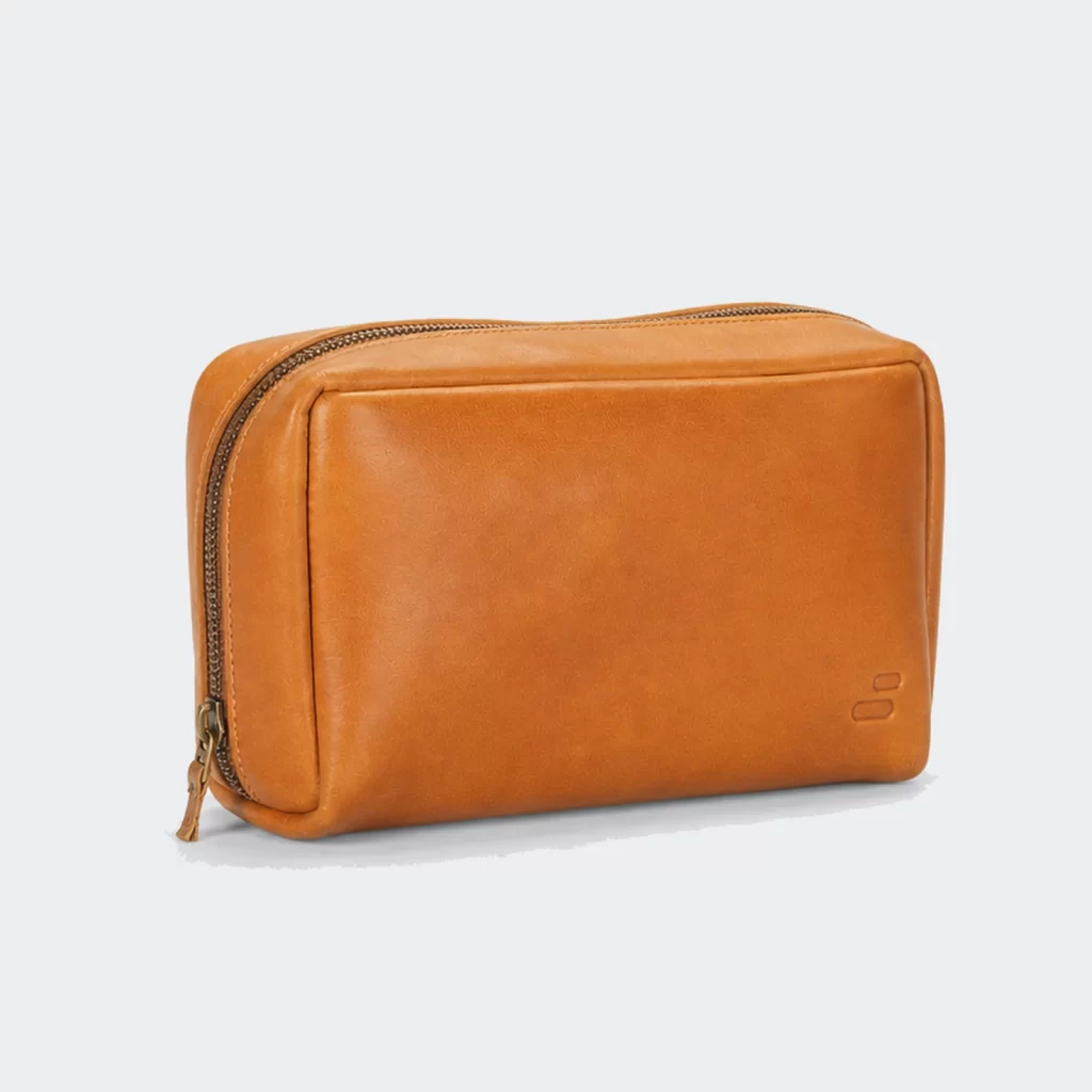 full-grain leather compass everyday utility carry bag product reference view 1