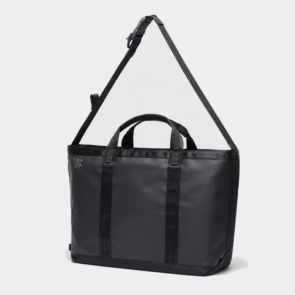 ballistic nylon quartz 28l commuter messenger bag product reference view 2